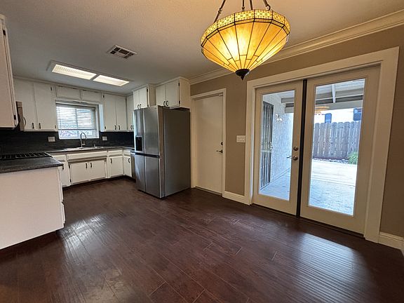 4th image of 3301 Village Ave