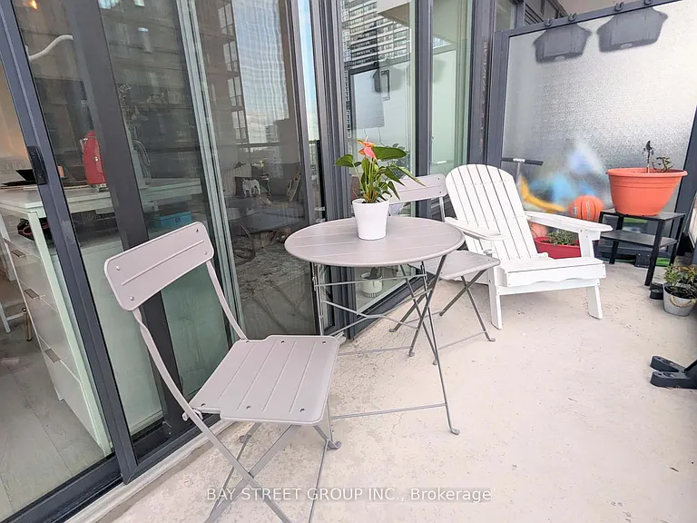 77 Shuter St #1707 — Photo 16