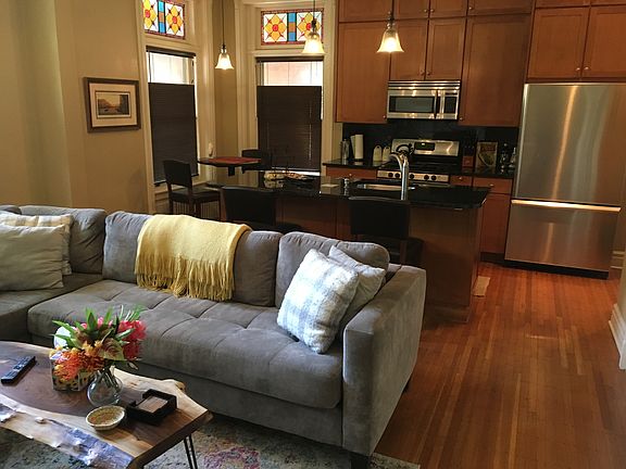 2nd image of 437 Linwood Ave APT 1