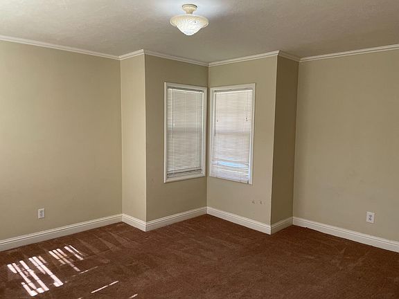 3rd image of 600 Palm Ave