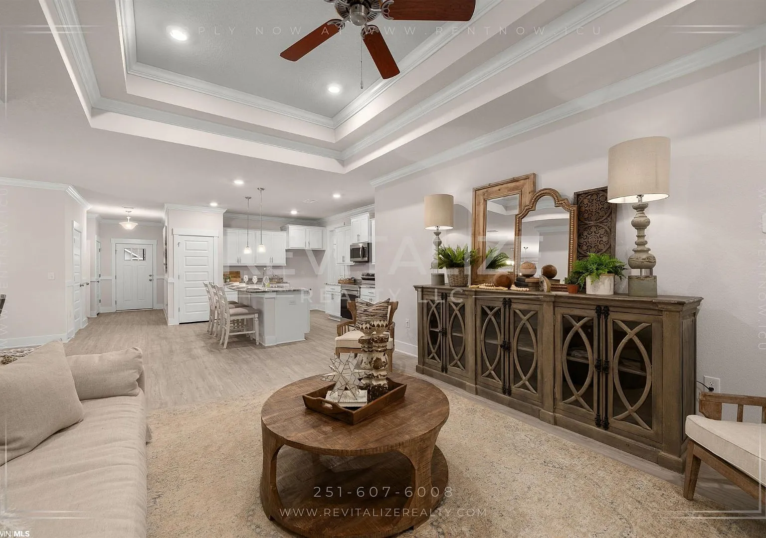 Beautiful Foley Home with Study, Gourmet Kitchen & Spacious Backyard — Photo 3