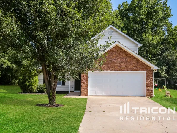 11 Richmond Dr, Dawsonville, GA 30534