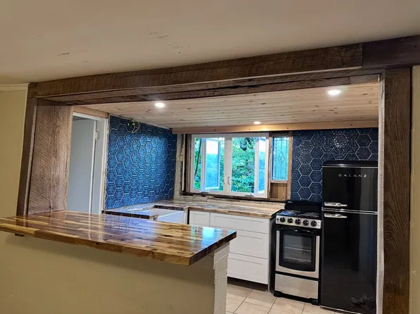 112 Mill View Ave Unit C, Roswell, GA 30075
