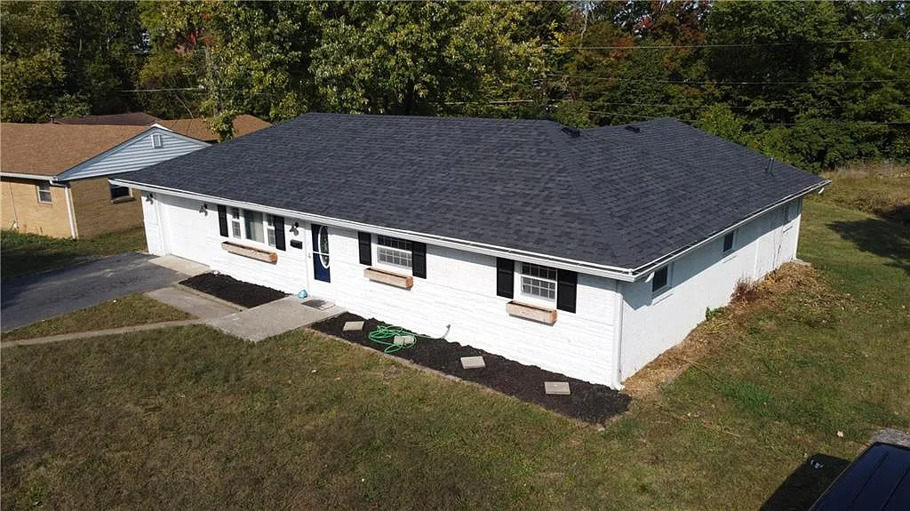 414 Grovewood Dr photo 1