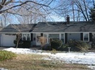 72 Selden Hill Dr, West Hartford, CT 06107