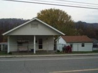 100 Elm St, Powhatan Point, OH 43942