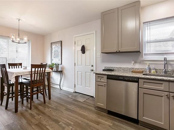 5th image of 2222 Halsey Ave