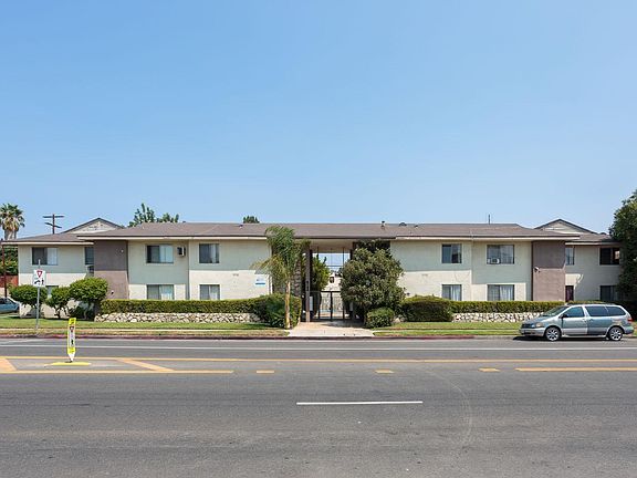 3rd image of 6154 Coldwater Canyon Ave #28