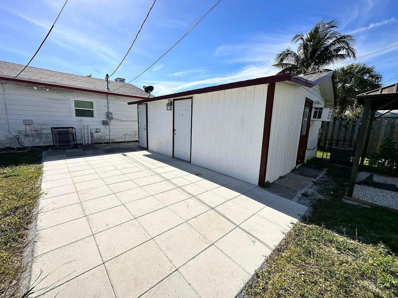 Studio, 1.0 bath, 500 sqft, $1,300 — Photo 3