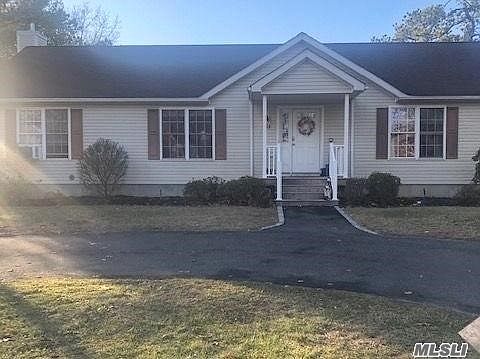 1st image of 61 Peters Ln