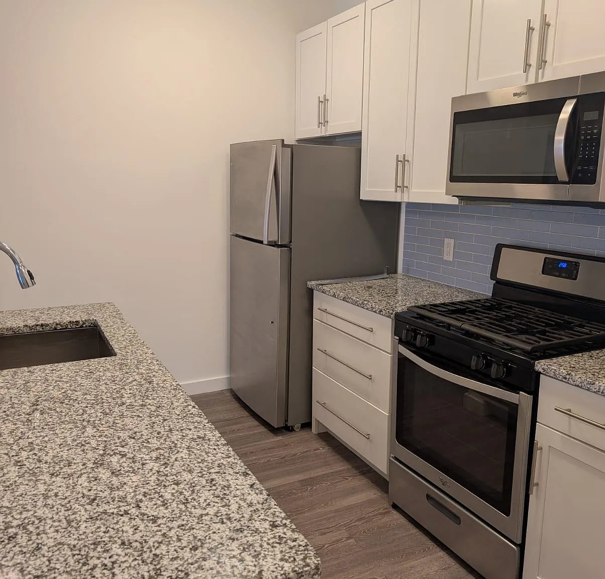 1 bed, 1.0 bath, $2,053 — Photo 1