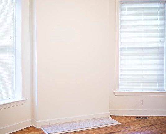 2nd image of 2000 Lakeview Ave APT B