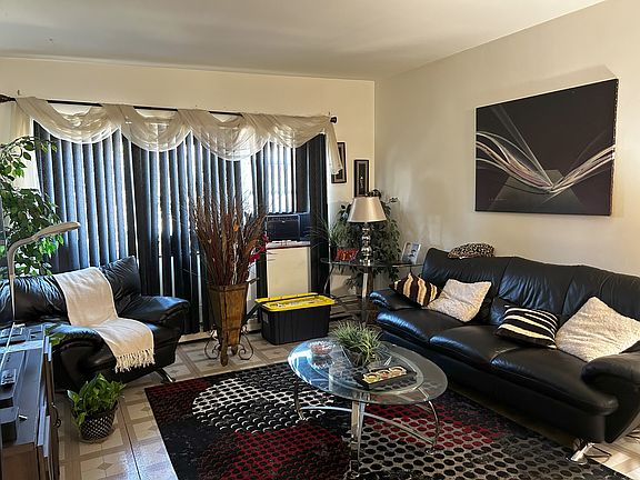 2nd image of 1952 N 17th Ave APT 4