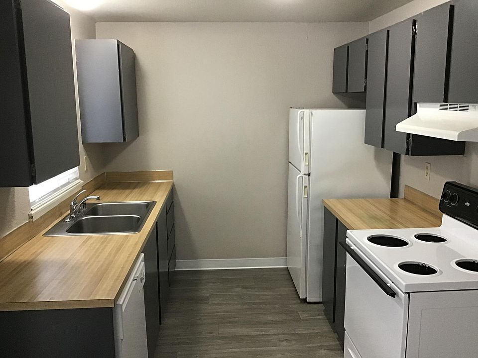1st image of 4005 S Warner St #2