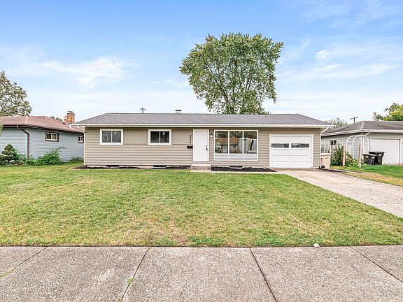 3rd image of 4988 Scenic Dr