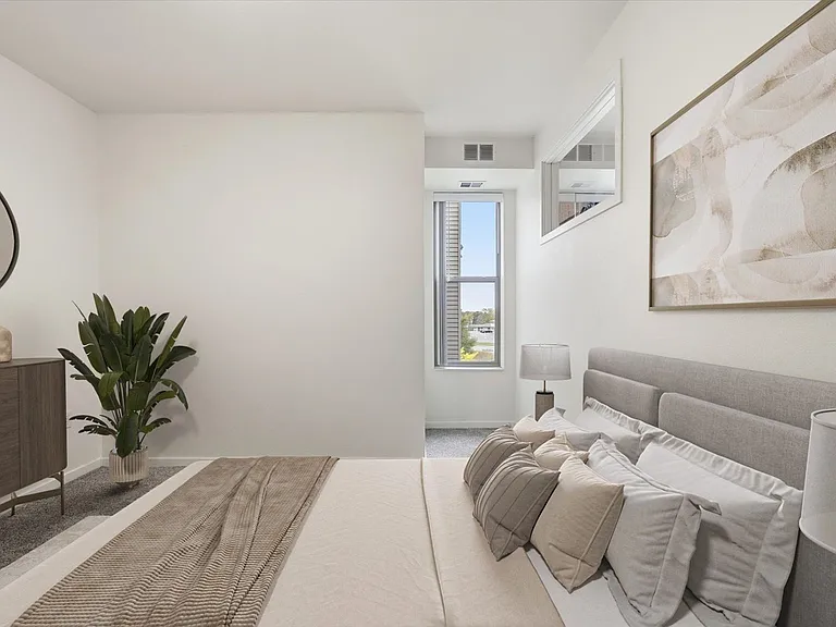 Grand Central Flats — Photo 24