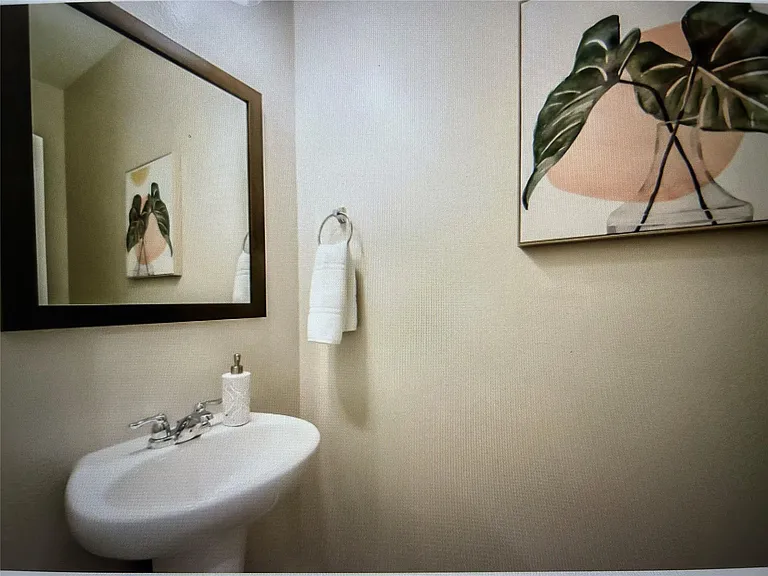 1511 Revolution Way — Photo 17