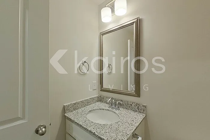 2137 Banyon Cir — Photo 16