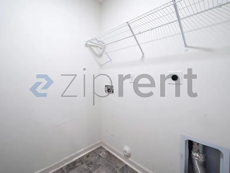 22693 Joselyn Green Dr — Photo 18