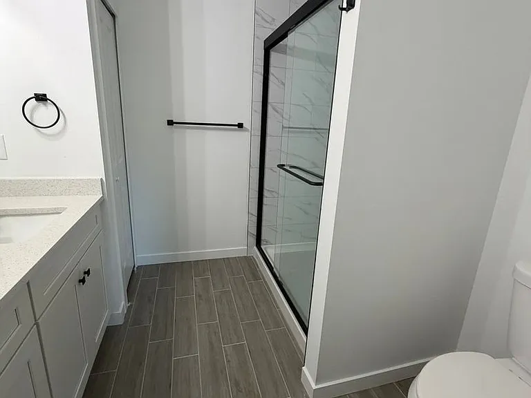 1504 Gary Ln — Photo 17