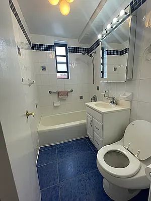 5th image of 3060 Ocean Ave APT 5U