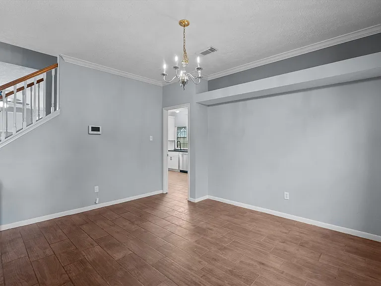 4915 Stone Harbor Dr — Photo 17