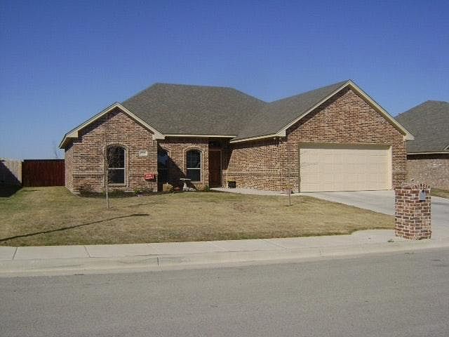 1st image of 529 Zachary Dr