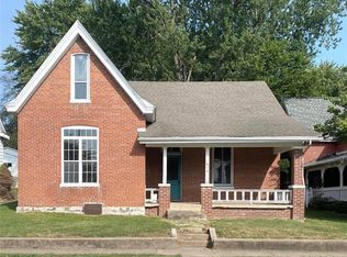 614 S High St, Belleville, IL