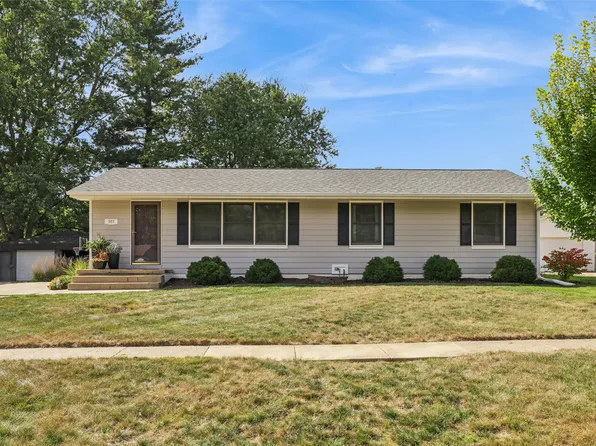 307 N 11th St, Indianola, IA 50125