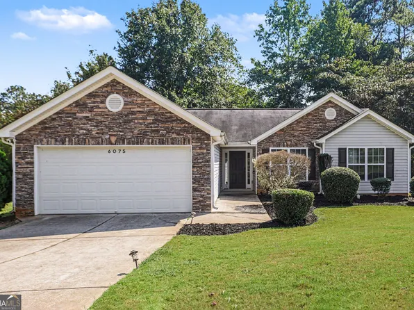 6075 Castlegate Dr, Douglasville, GA 30135