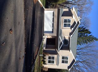 20 Demarest St, Norwood, NJ 07648