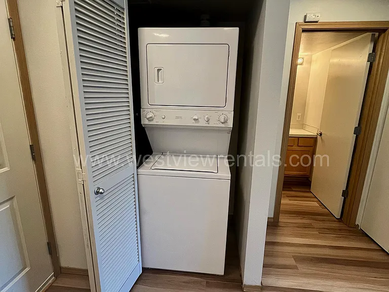 139 Prince Ave #305 — Photo 5