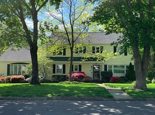 172 Club Rd, Stamford, CT 06905