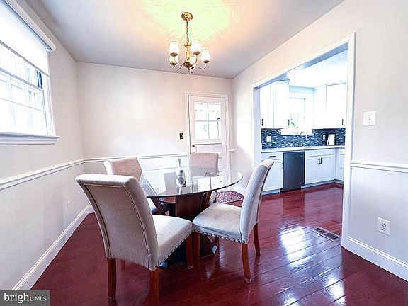 4th image of 4505 Hargrove Rd