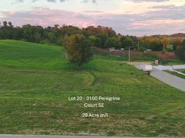 3100 Peregrine Ct SE, Cedar Rapids, IA 52403