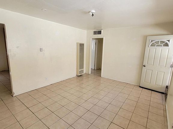 4th image of 3901 Harrison Ave #10