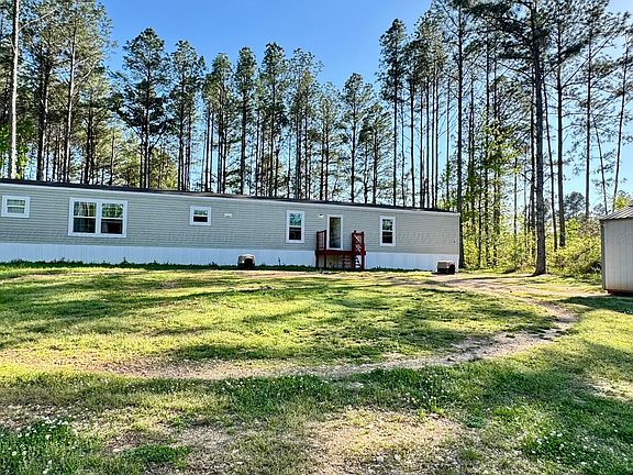 4th image of 387 Hill Rd