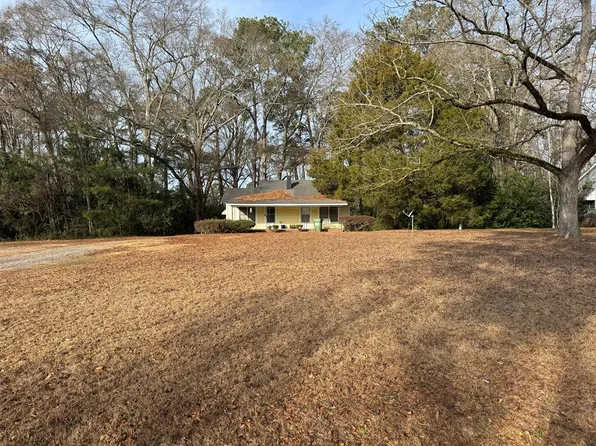 5521 Hodges Dr, Columbus, GA 31909