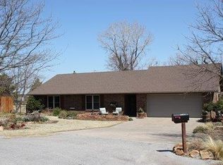 120 N Clover Ln, Weatherford, OK 73096