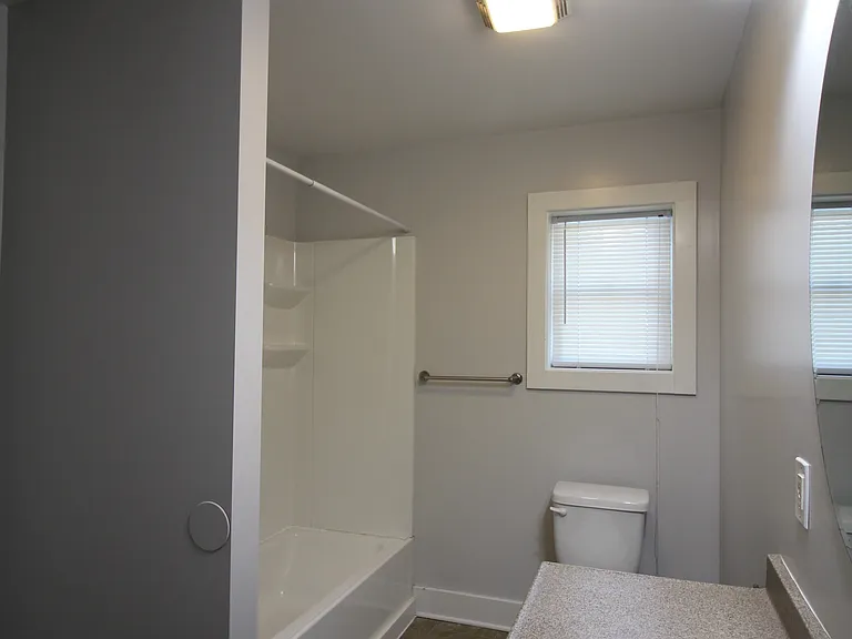 858 Dayton St SW — Photo 13