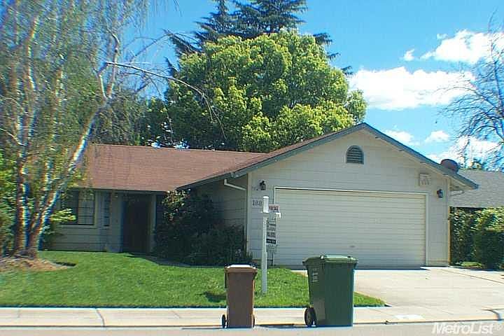 1st image of 18836 Walden Dr
