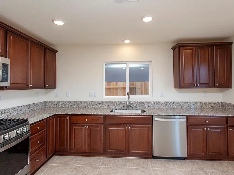 8904 Coyote Bluff Dr — Photo 9