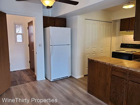 3rd image of 5515 Tomah Dr APT C