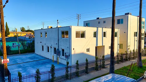 8414 1/2 S McKinley Ave Photo 1