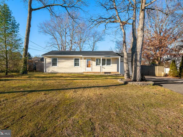 1042 Treasure Ave, Manahawkin, NJ 08050