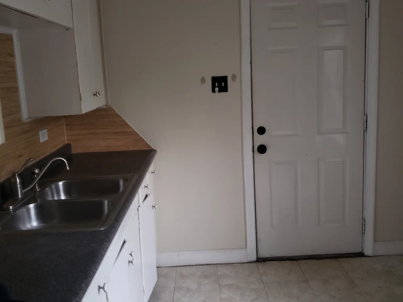 613 Jasmine Ave — Photo 4