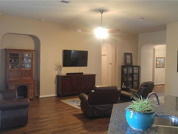 5th image of 123 Headwaters Dr
