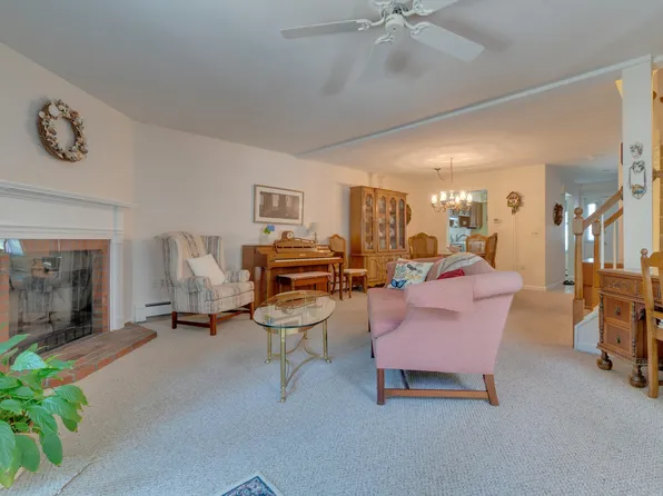 4 Settlers Court #302, Portland, ME 04103