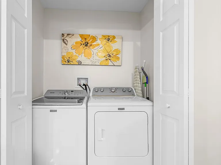 1137 Edgerton Ave — Photo 15