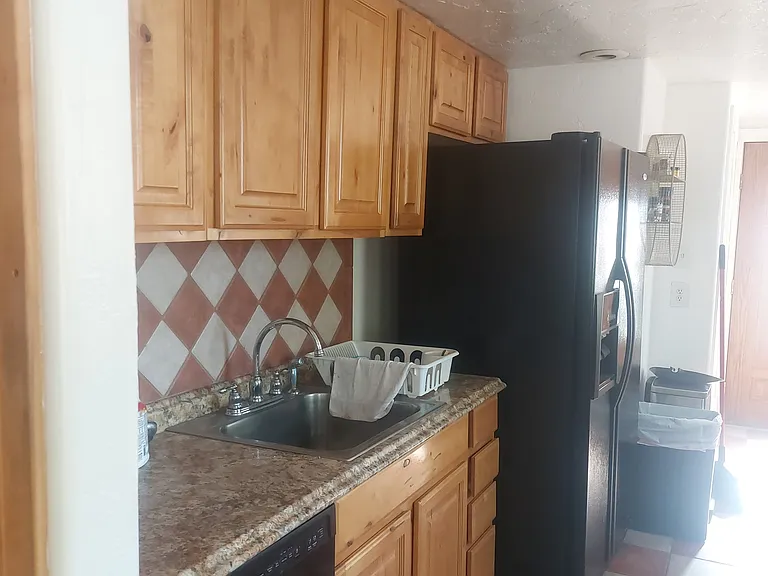 2340 Orchard Ave — Photo 4